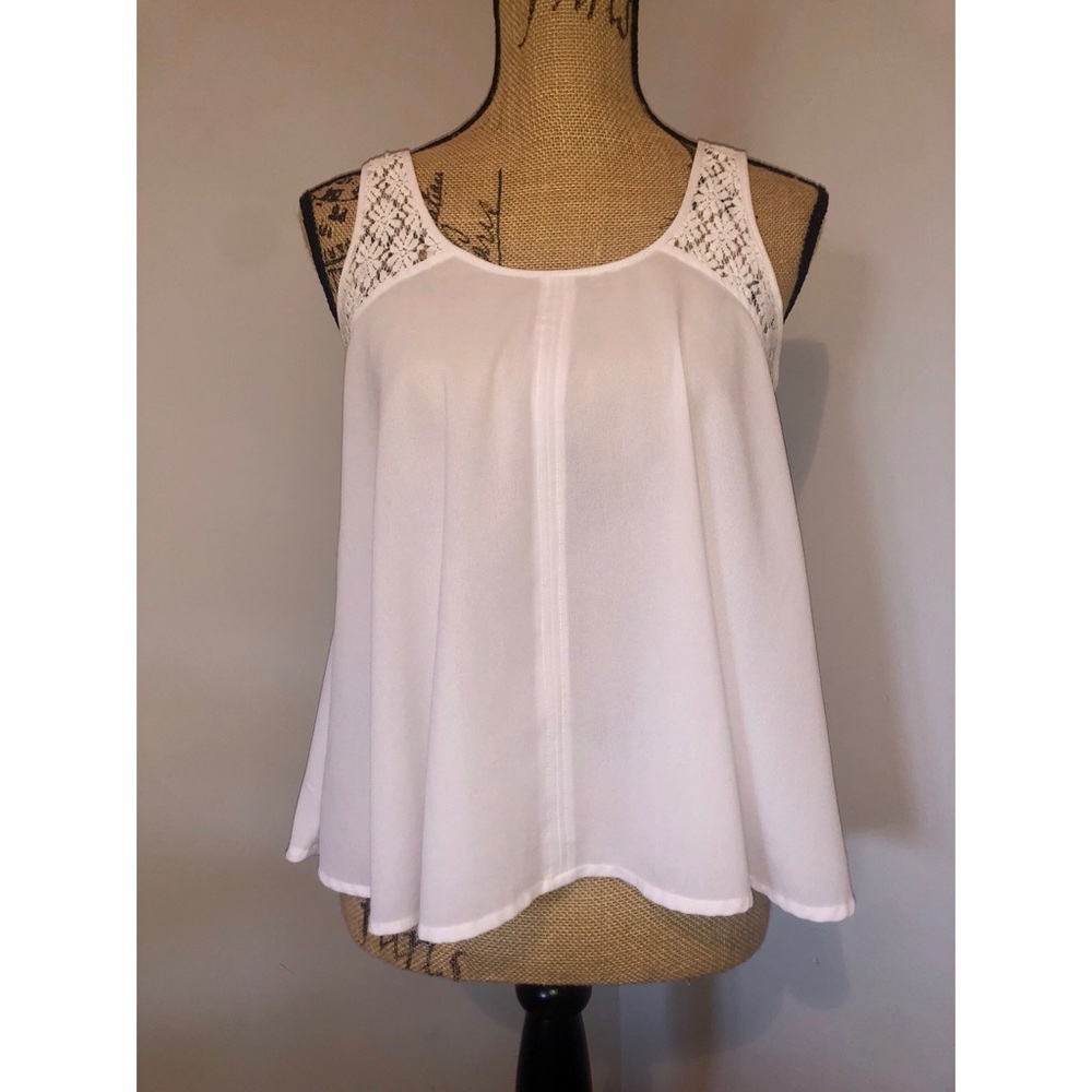 Women’s white tank